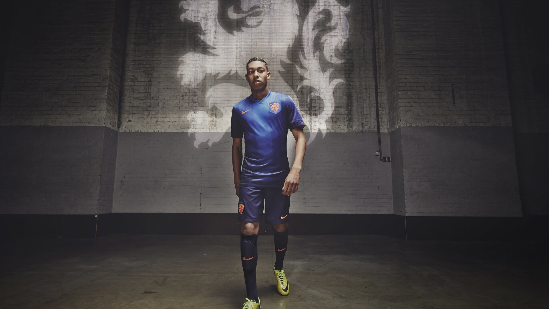 乐鱼娱乐app-欧洲杯战术创新：策略多变，冠军之路！，欧洲杯技术分析